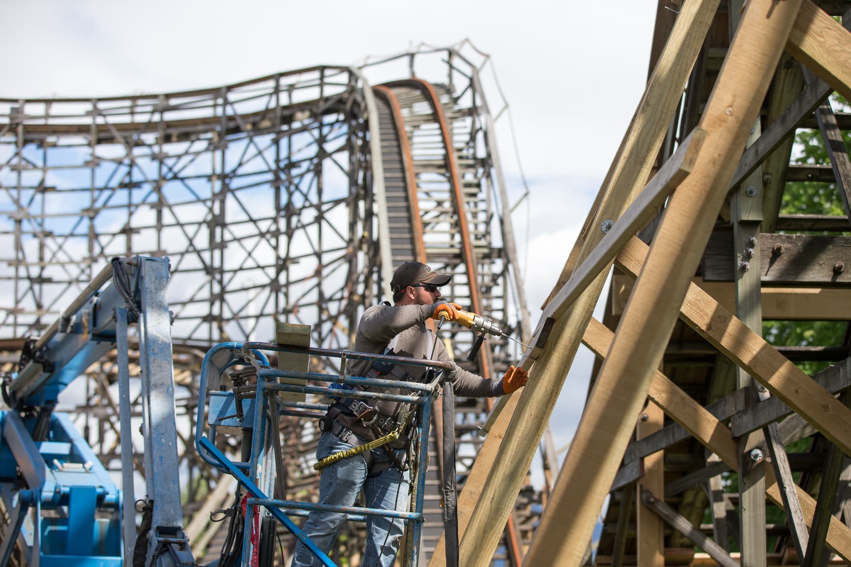Martin & Vleminckx restores iconic wooden roller coaster at PNE
